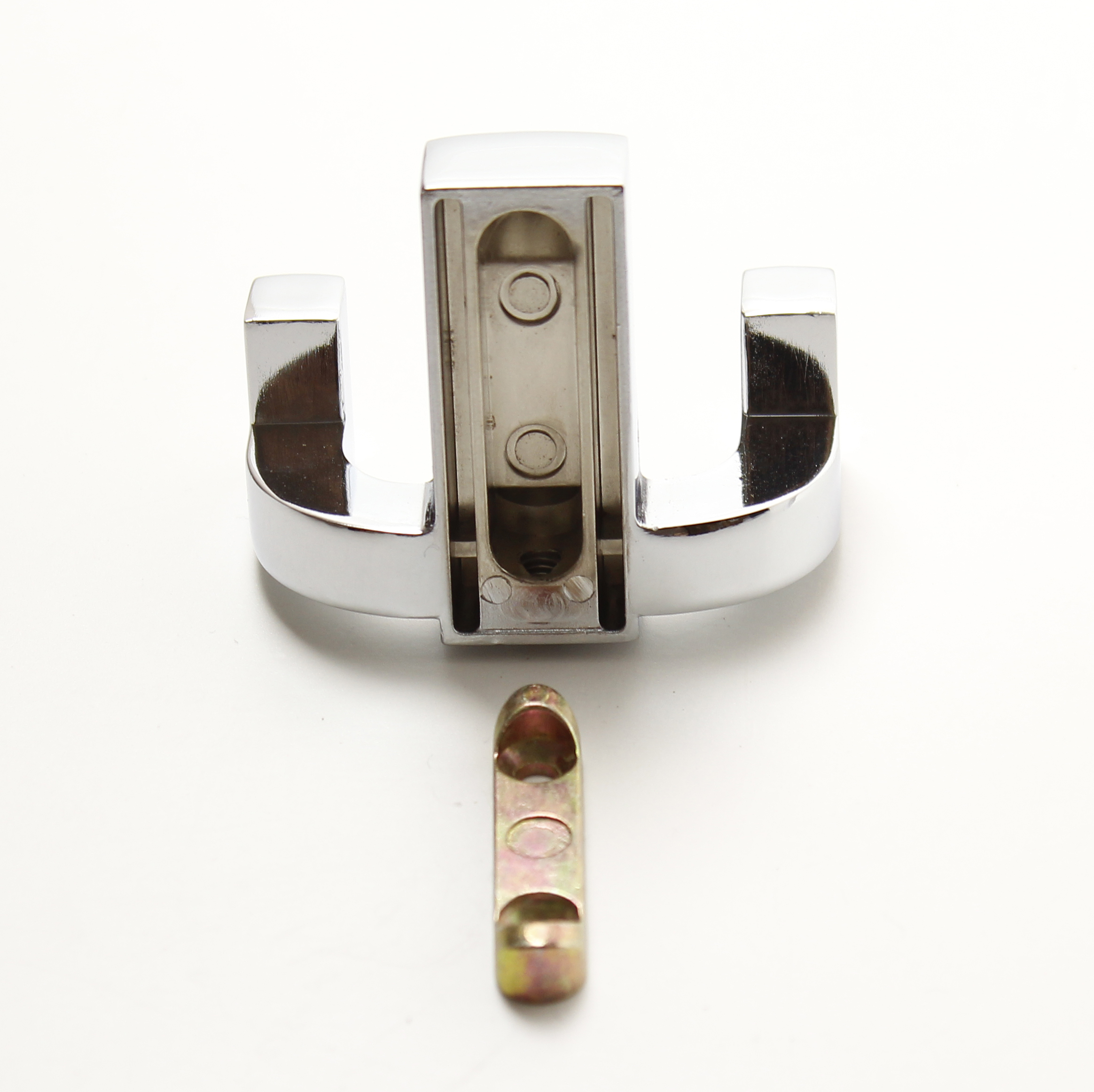 770228 věšák kov chrom