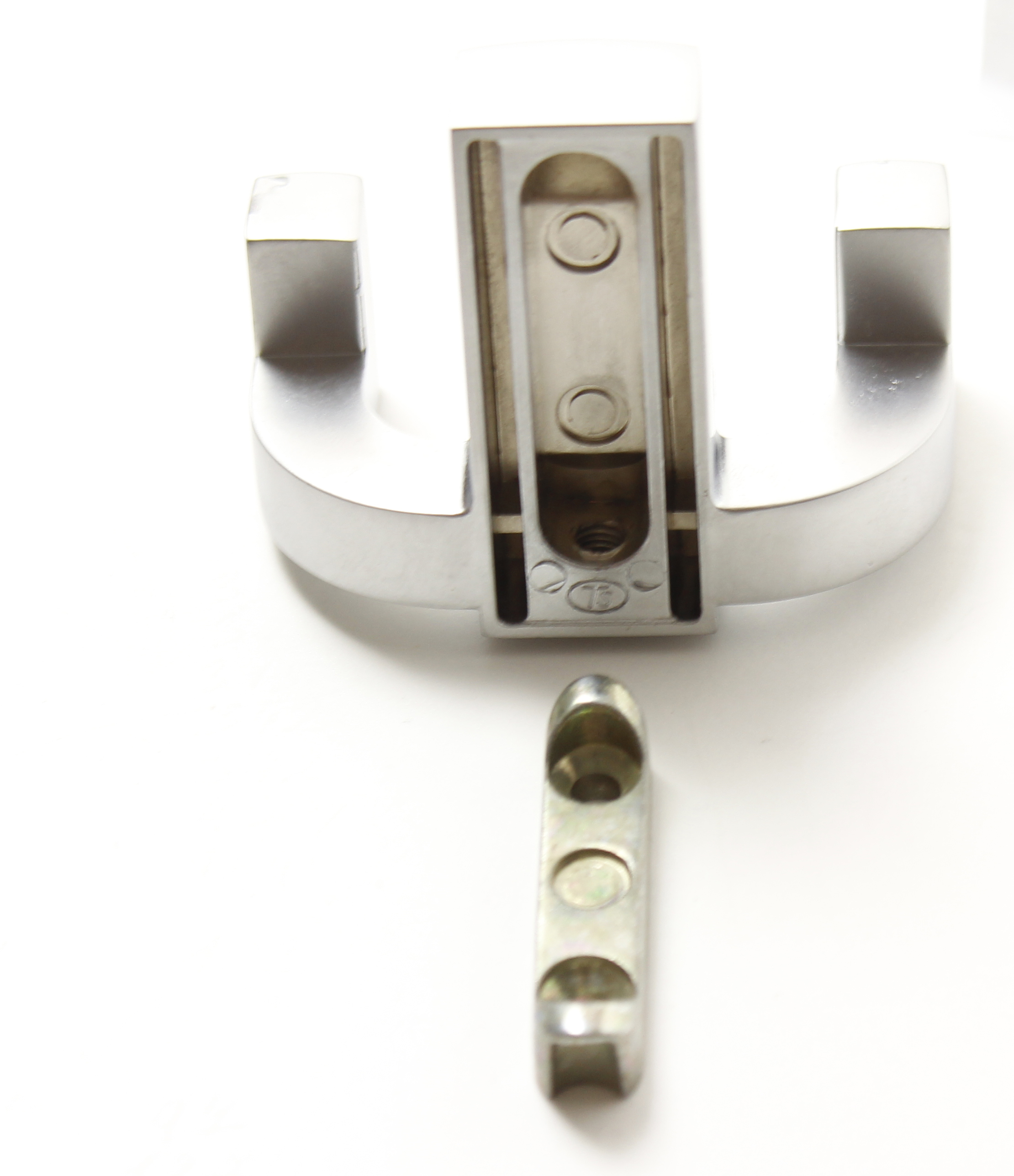 770229 věšák kov satén chrom