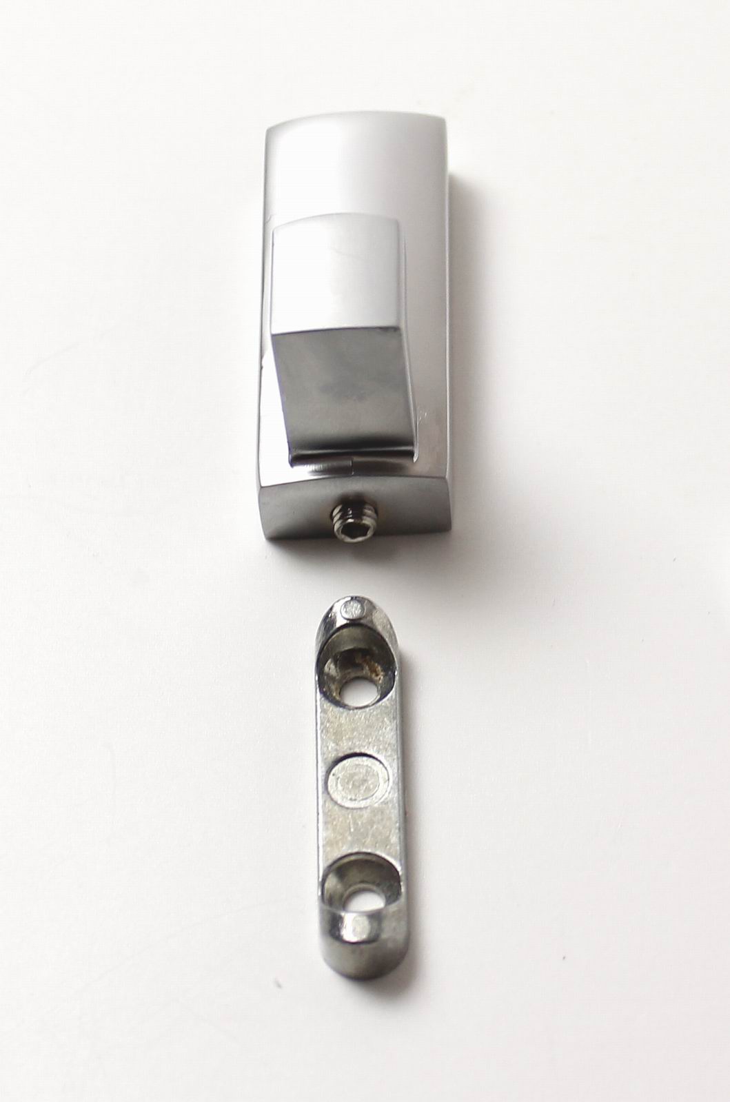 770232 háček kov satén chrom