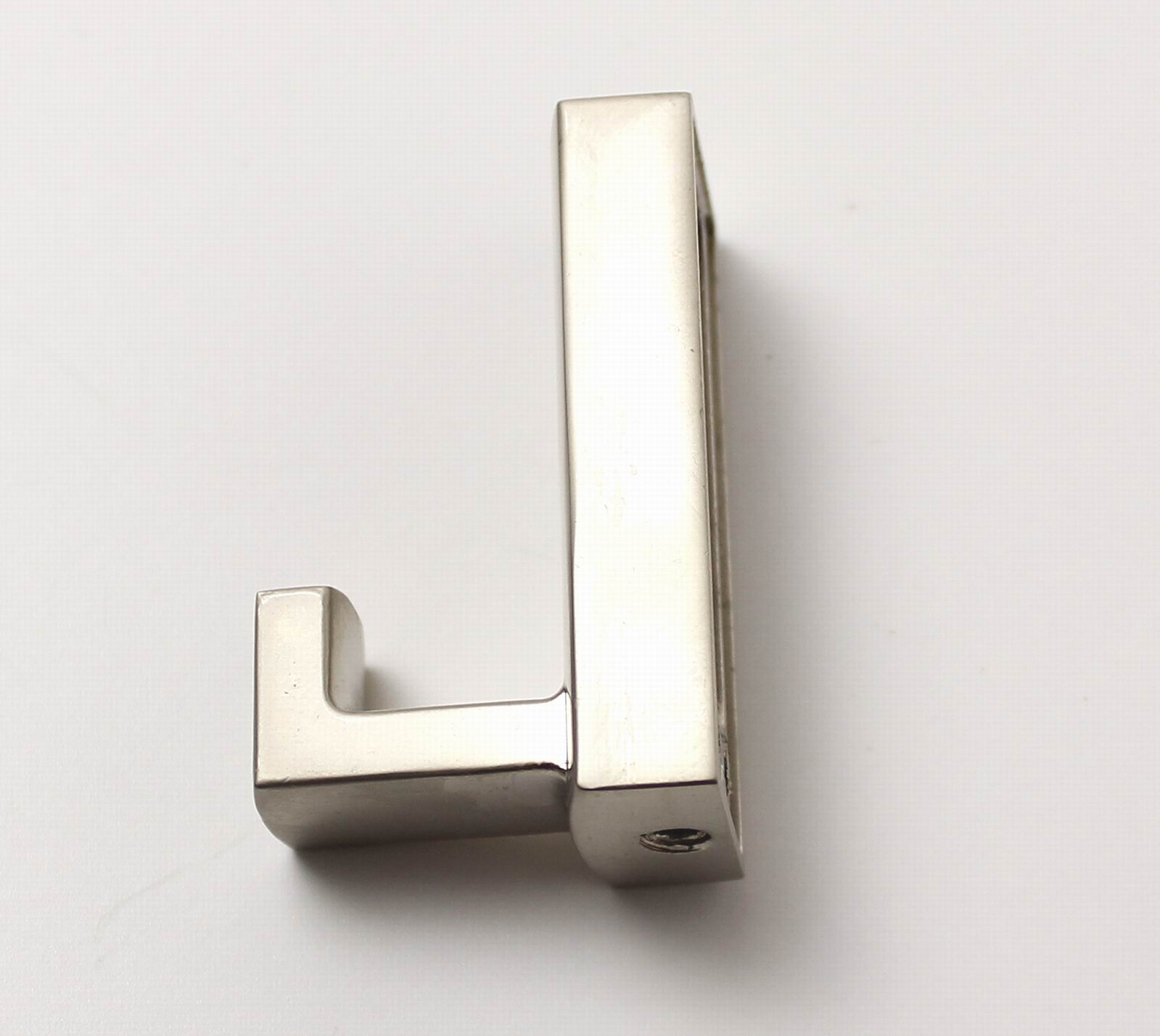 770233 háček kov satén nikl