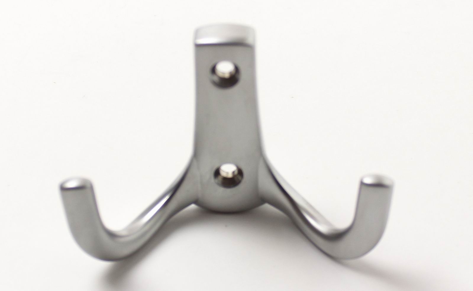 770248 věšák kov satén chrom