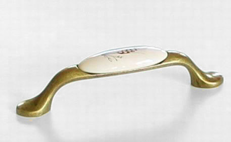 770279 úchytka rozteč 96mm porcelán klásek