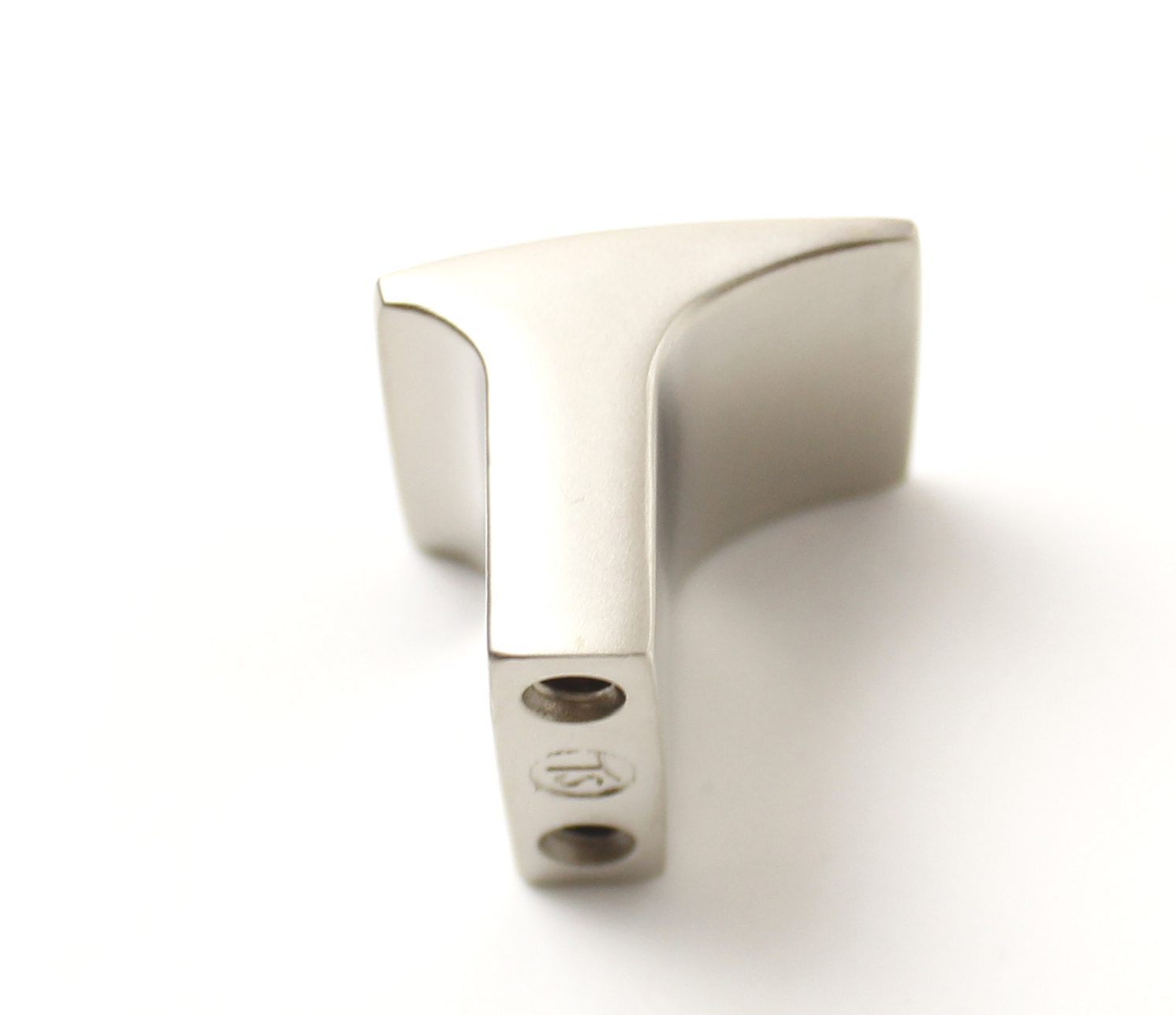 770312 knopka kov rozteč 16mm satén nikl