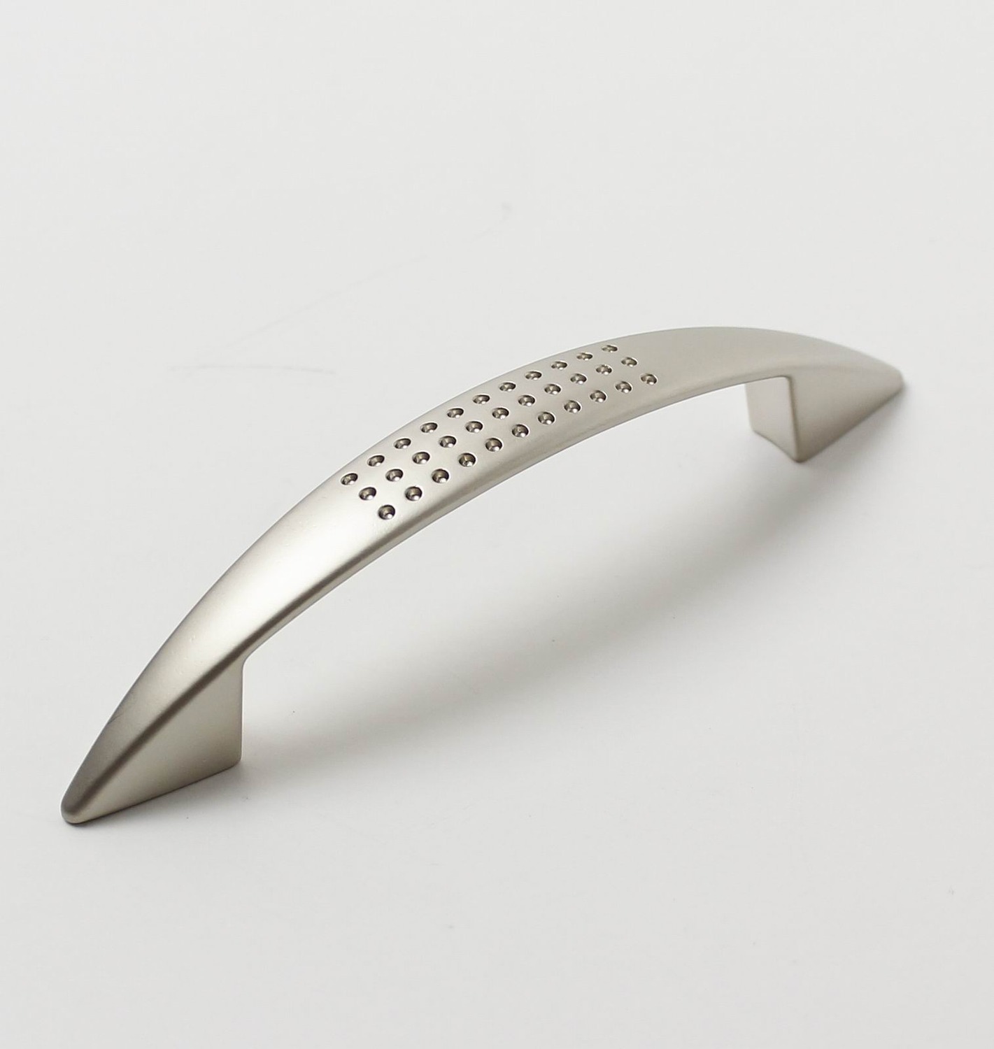 770382 úchytka  DANIEL rozteč 96mm satén nikl