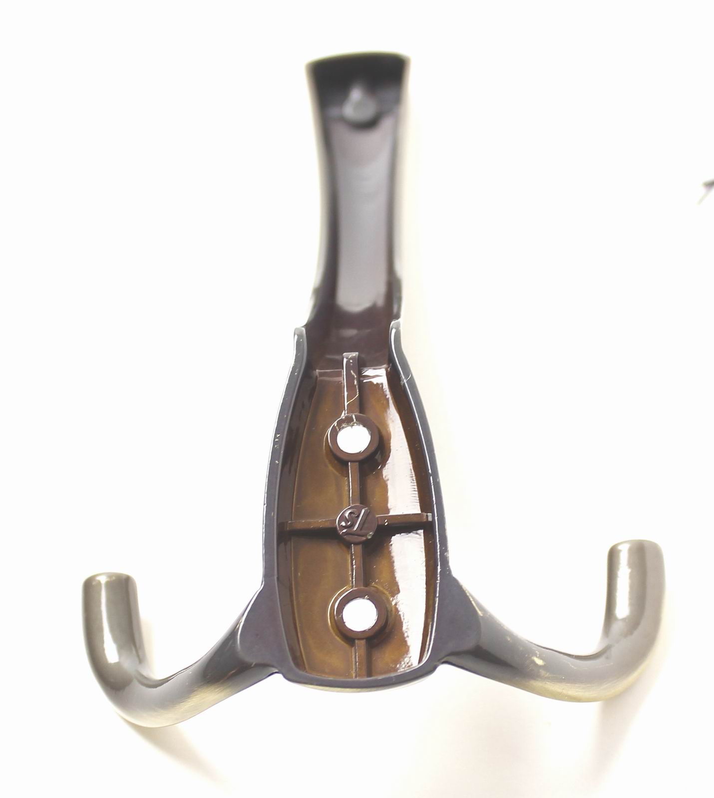 770384 věšák kov staromosaz