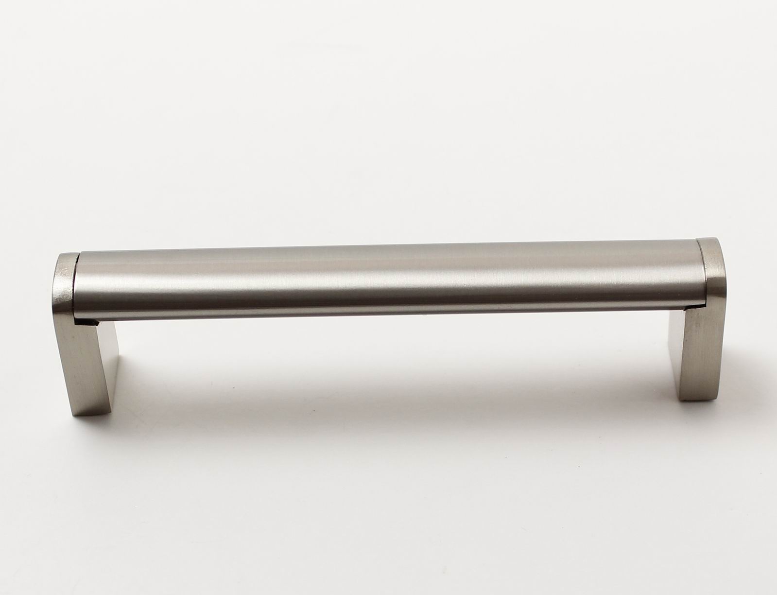 770391 úchytka rozteč 128mm nerez  RADKA