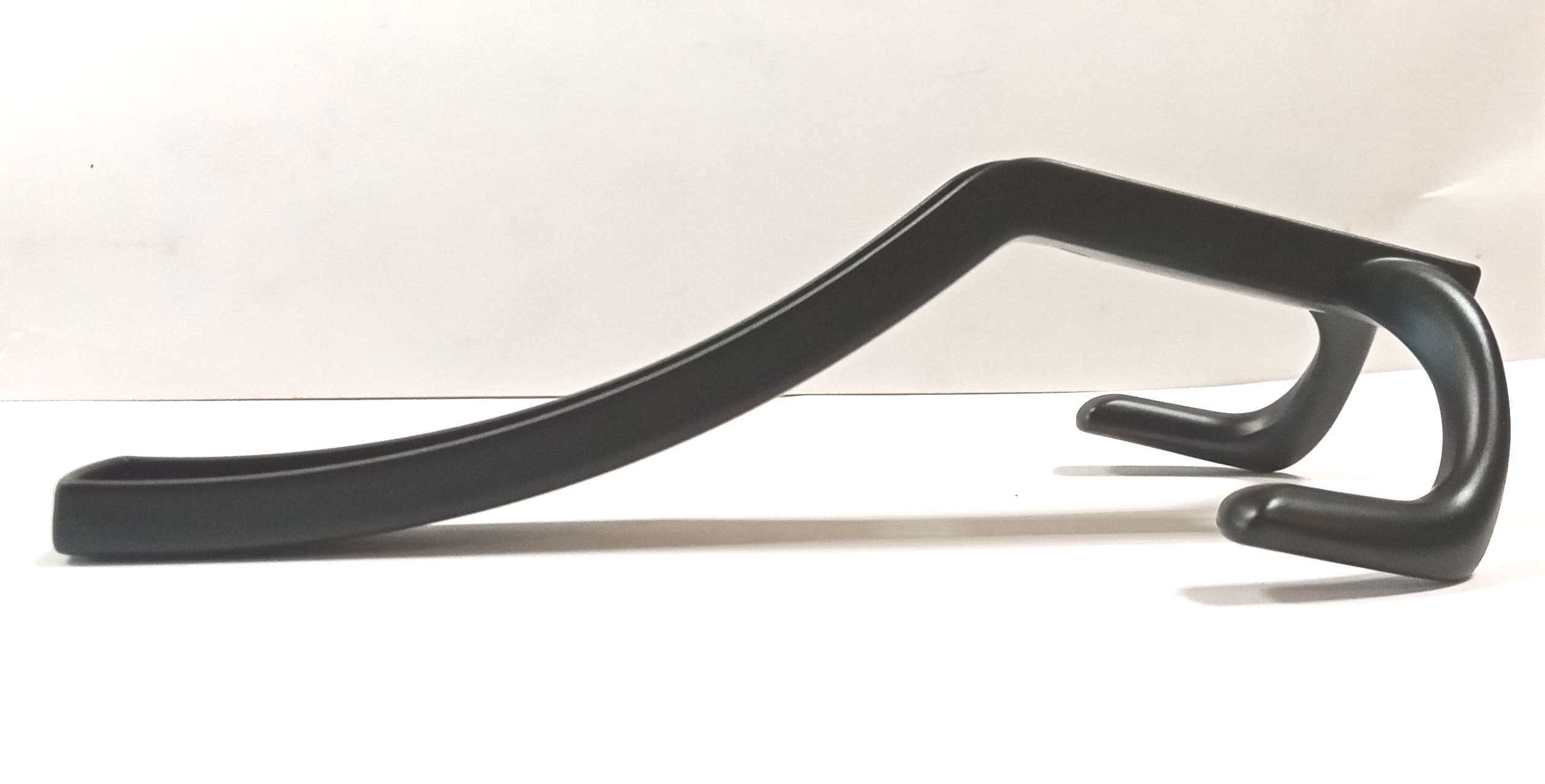 770399 věšák kov černý