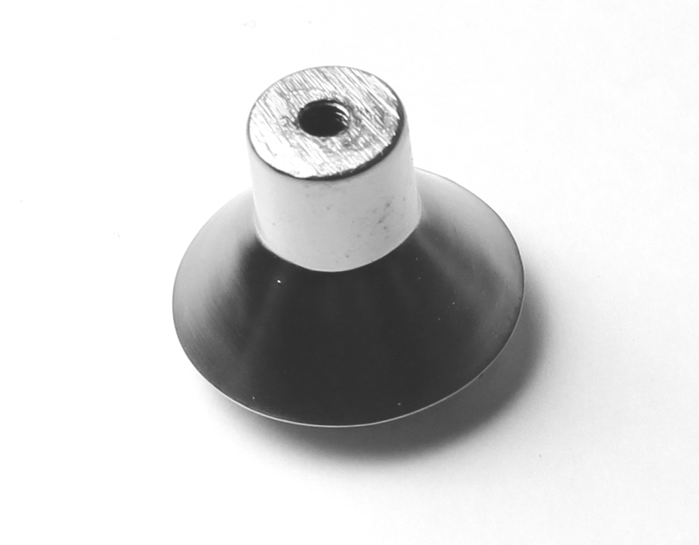 81034 knopka 28mm tečky sat.nikl