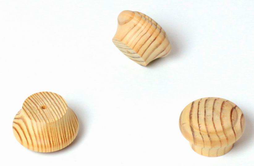 88006 knopka KD42 dřevo borovice