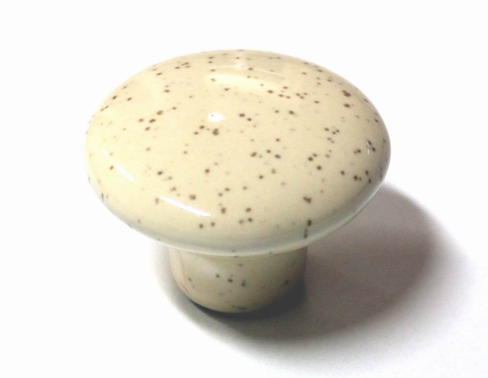 91030 knopka porcelánová 38mm tečky