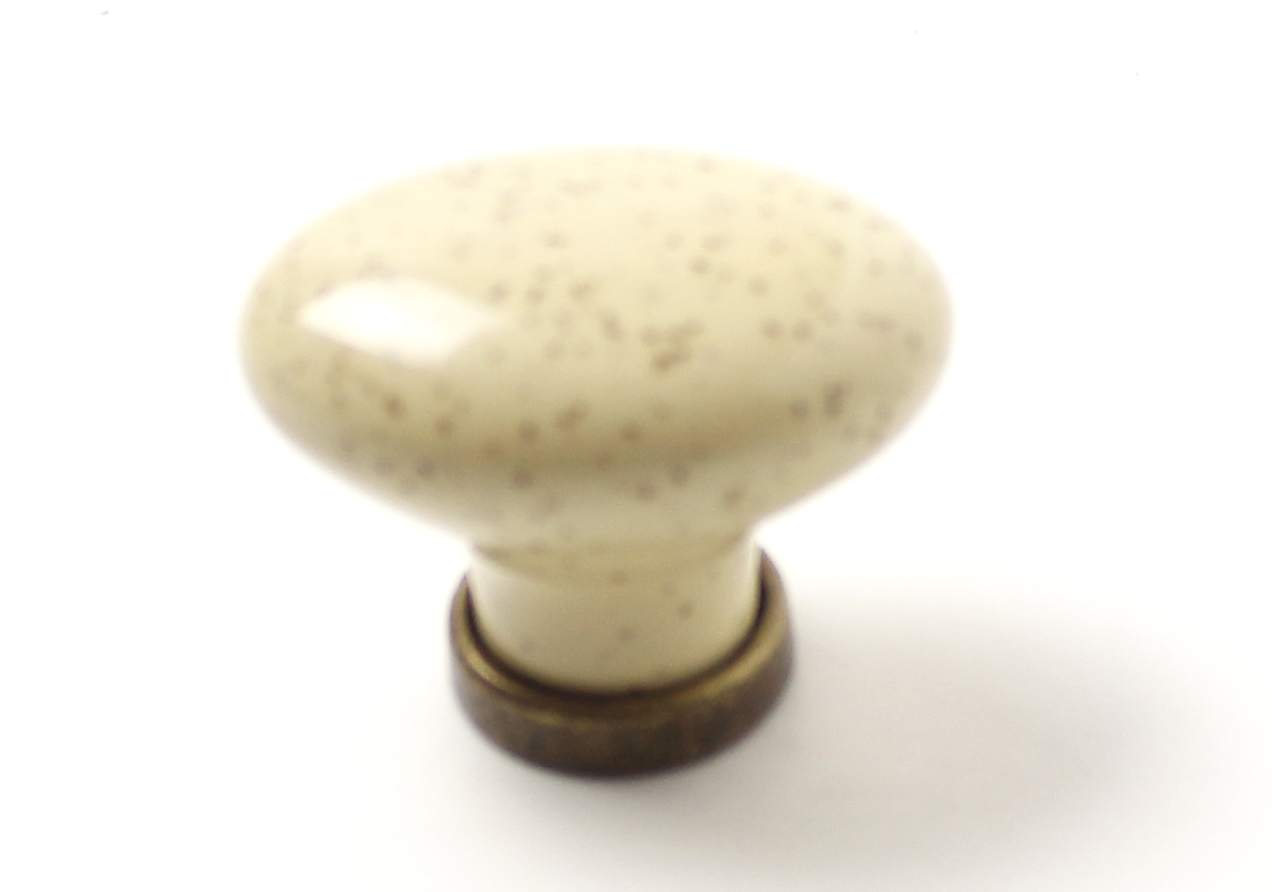 91057 knopka porcelánová 25x34 pepř