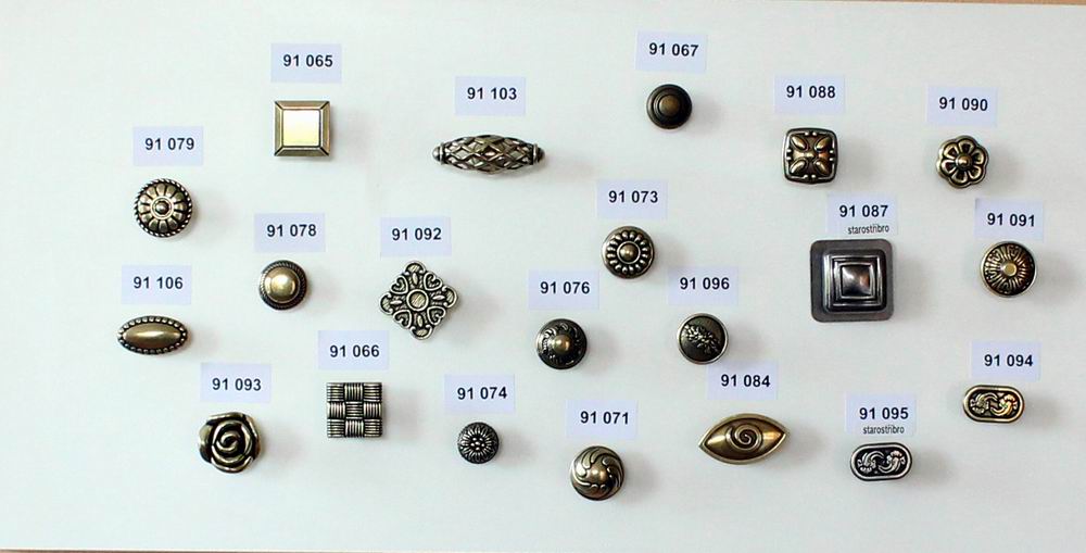 91074 knopka malá 23mm, staromosaz, rustikální