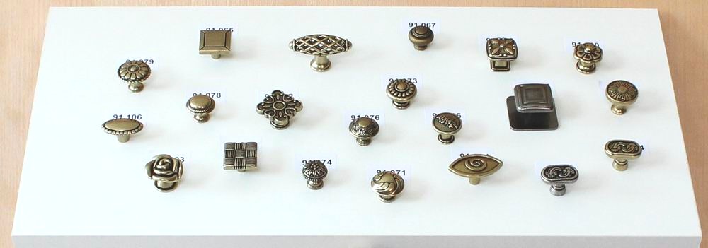 91106 knopka ovál 39mm, staromosaz, rustikální