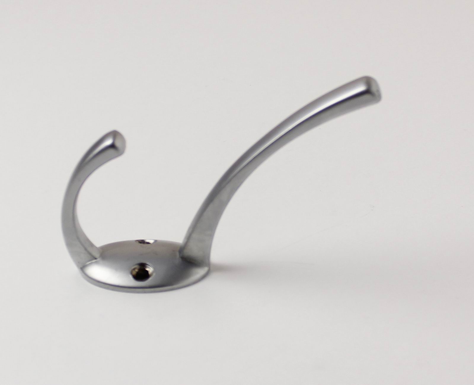 91122 věšák kloboukový satén chrom