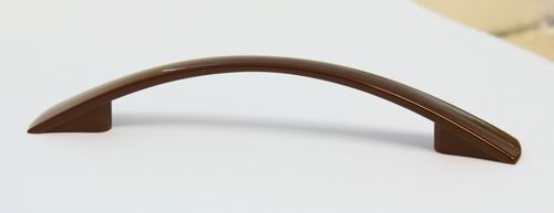 91441 úchytka U024 - rozteč 96mm hnědá