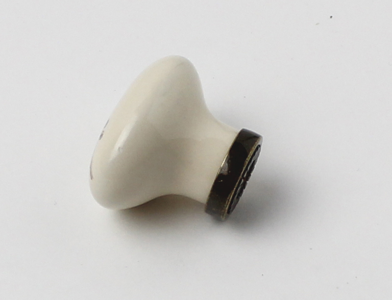 91451 knopka porcelánová 25x34 klásek