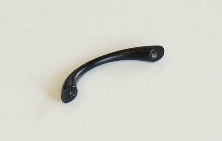 UO1. Úchyt 64mm černý