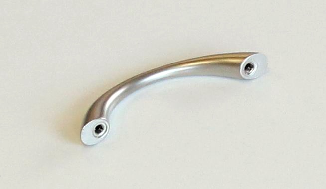UO1. Úchyt 64mm satén nikl