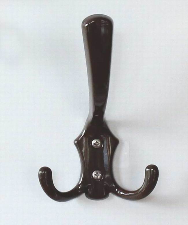 V2. věšák hnědý