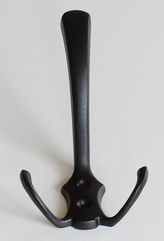 V2. věšák černý