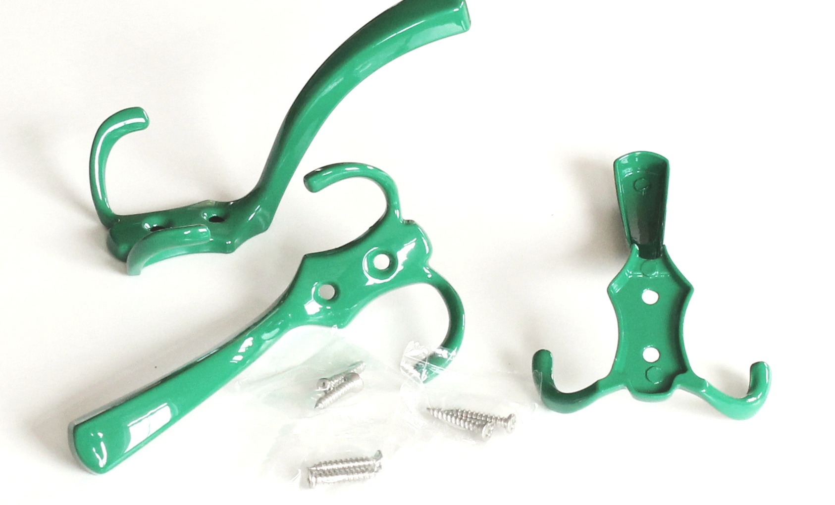 V2. věšák zelený